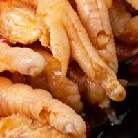 618吃喝指南 | 这些爆火零食，一口沦陷的治愈密码