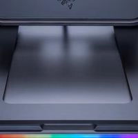 雷蛇幻彩笔记本支架：实用与观赏兼备