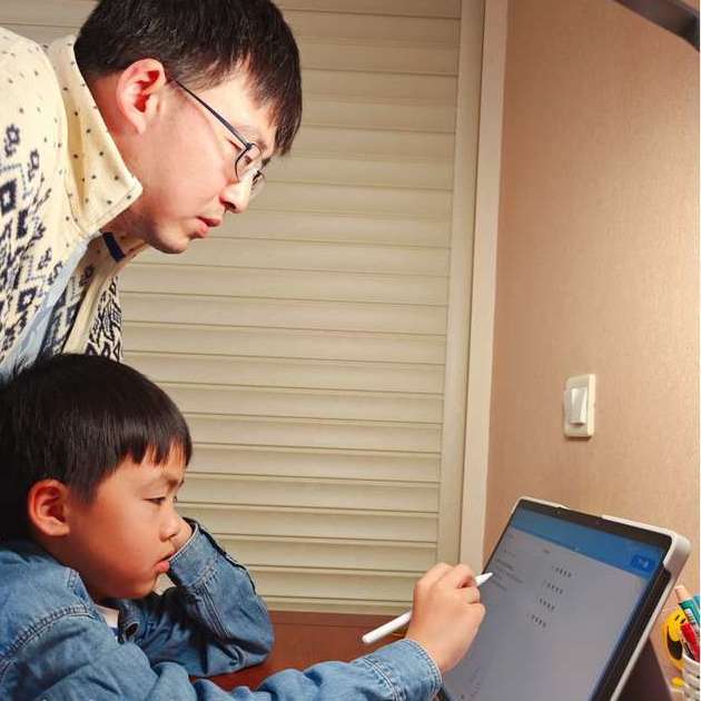 智商税还是真刚需？三年级小学生亲测7天科大讯飞学习机T30pro！
