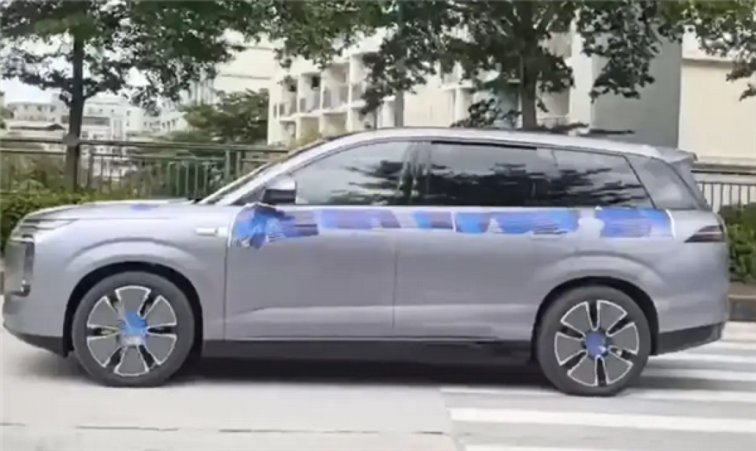 多少钱你会买!腾势N8L路试谍照曝光:车长5米2 定位大型SUV