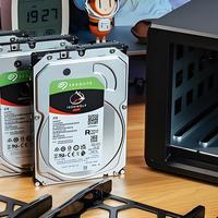 全闪 NAS 别观望！群晖 DS923 + 让数据起飞稳得很