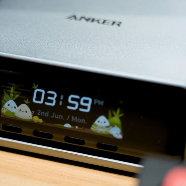 桌面“能量站”彻底进化！Anker Prime 250W氮化镓桌面充电器体验