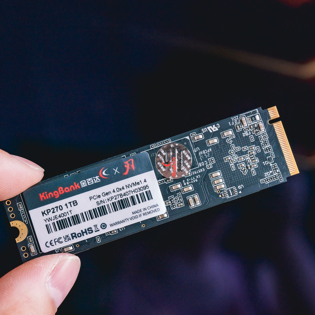 有缓固态 玩家最爱！金百达KP270 1TB SSD性能·体验评测