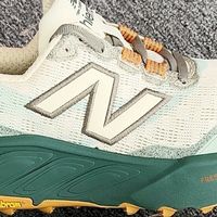 New Balance Fresh Foam X Hierro v9：越野跑鞋的舒适之选