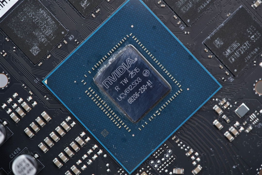 耕升RTX 5060暴风OC评测:2K DLSS4搞定黑猴、烤机仅67度