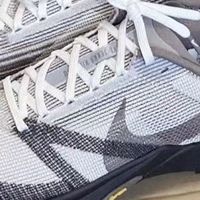 Nike Kiger 10越野跑鞋：颜值在线，脚感舒适