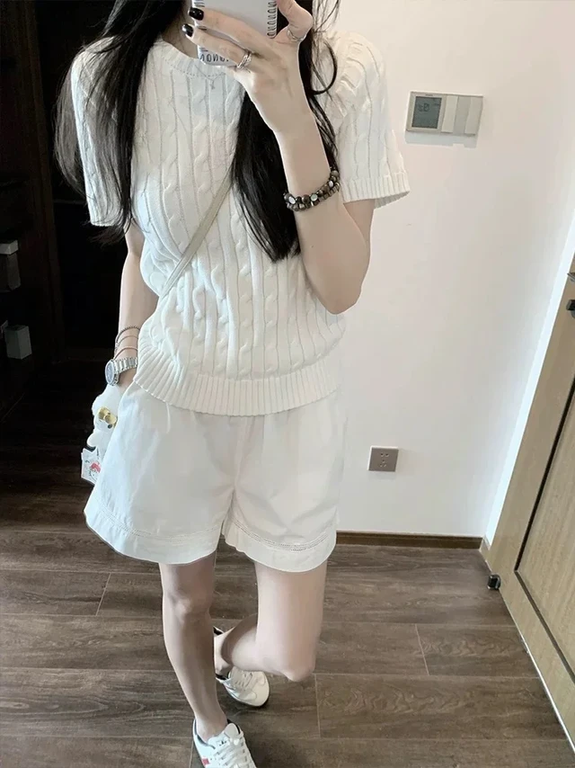 白色短袖针织太有气质了吧