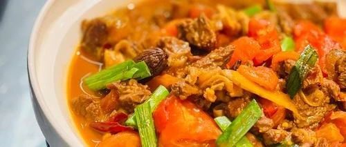 番茄牛腩面,浓郁汤底,温暖你的胃!