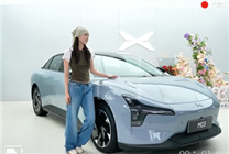 欧阳娜娜喜提人生第一台车：小鹏MONA M03 Max
