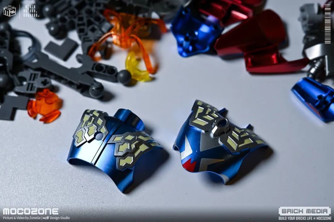 赛罗奥特曼15周年特典,赛罗修行装甲首登场!