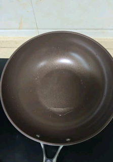 厨房新宠：美菱陶瓷不粘锅