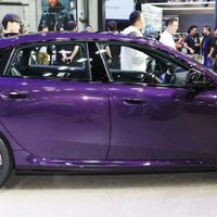 宝马价格“杀疯了”！长近4米7跌至15万，全系2.0T，比奔驰C漂亮