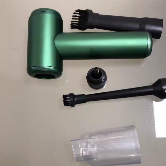 绿色款清洁器，车里的灰尘全交给它！