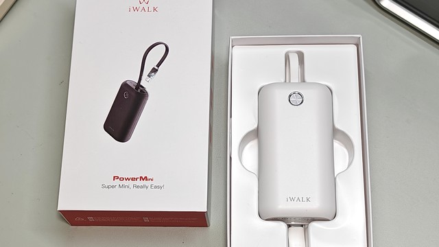 夏天小包党的救星！iWALK小冰棍告别电量焦虑！