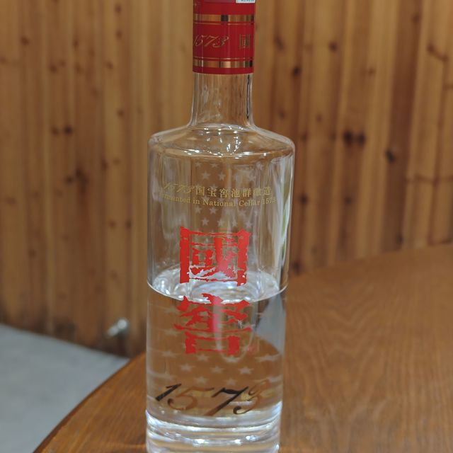中国白酒　国窖1573　濃香型白酒 　500ml（１本）38度 38度国窖1573浓香型白酒38度1573低度国窖500ML