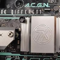 华硕TX GAMING B760M WIFI：二次元美学与性能的完美融合