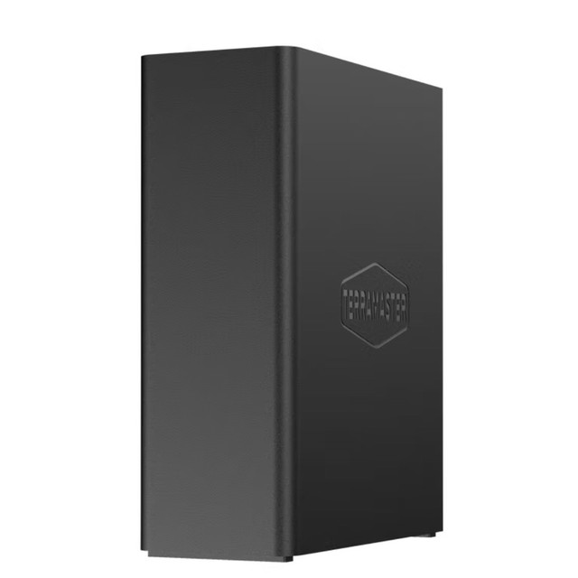 高容量与强散热的铁威马F8 NAS