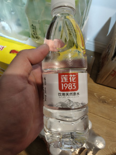莲花1983，优质矿泉水的新选择