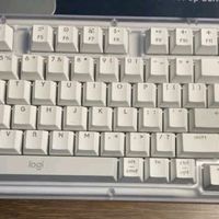 罗技琥珀系列AI客制化无线机械键盘：匠心独运，打字新体验