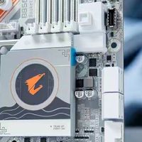 国潮来袭！技嘉B850M AORUS ELITE WIFI7 ICE-P雕妹主板装机