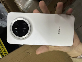 华为Mate70外观设计：商务旗舰新标杆