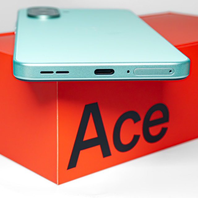 一加Ace 5竞速版：极端性价比的偏科优等生