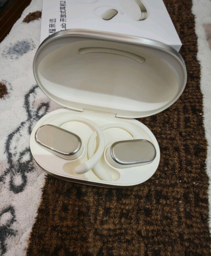 荣耀亲选蓝牙耳机