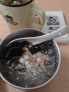 川湘菜配冰爽小吃指南