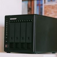 既见未来，为何不Buy？专业NAS，就是威联通
