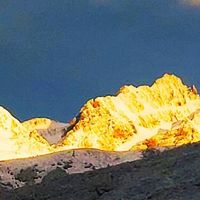 左都自动反向伞，竟然这么神奇！