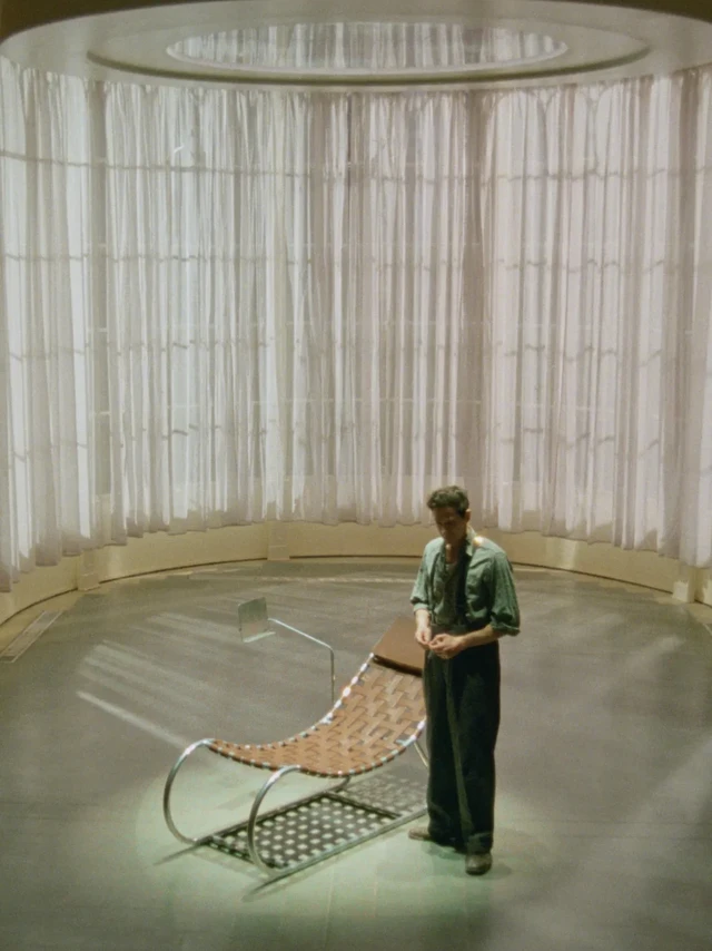 从《The Brutalist》 看现代主义家具