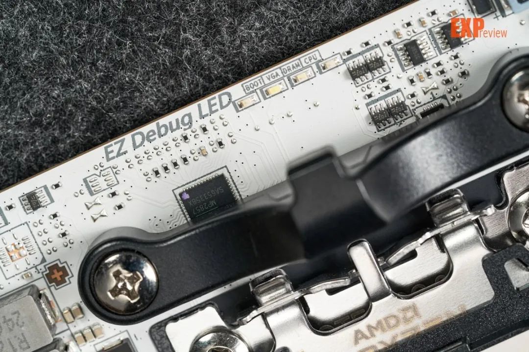 微星MPG B850I EDGE TI WIFI刀锋钛评测:设计优秀的白色ITX主板