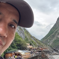 用膝盖说话的外媒遭打脸！外高管亲历：BBC镜头外中国颠覆我三观