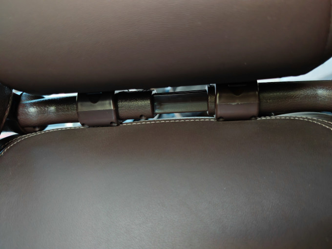 探界者车用颈枕