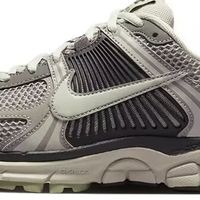 Nike Zoom Vomero 5一双值得入手的不错选择。