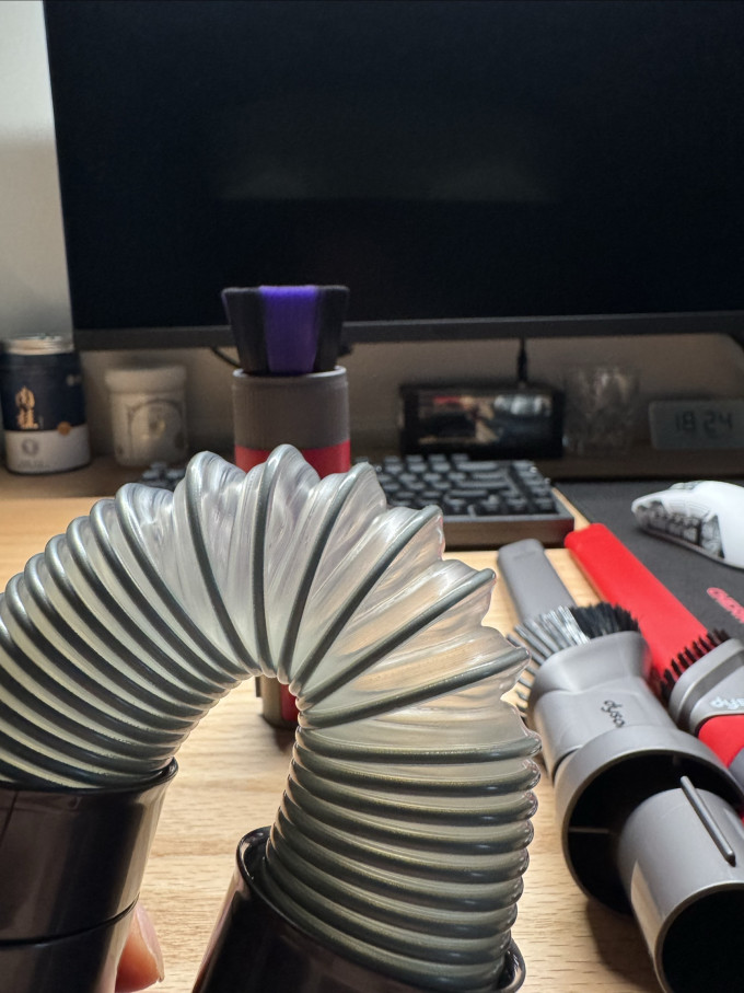 戴森手持式吸尘器