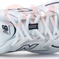 NEW BALANCE  MR530SG：透气性与百搭设计的运动鞋