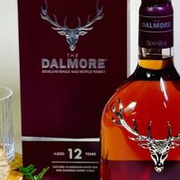 大摩 12 年，高地区威士忌的热门之选