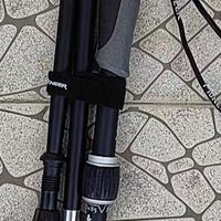 碳纤维登山杖和高弹速干裤的搭配