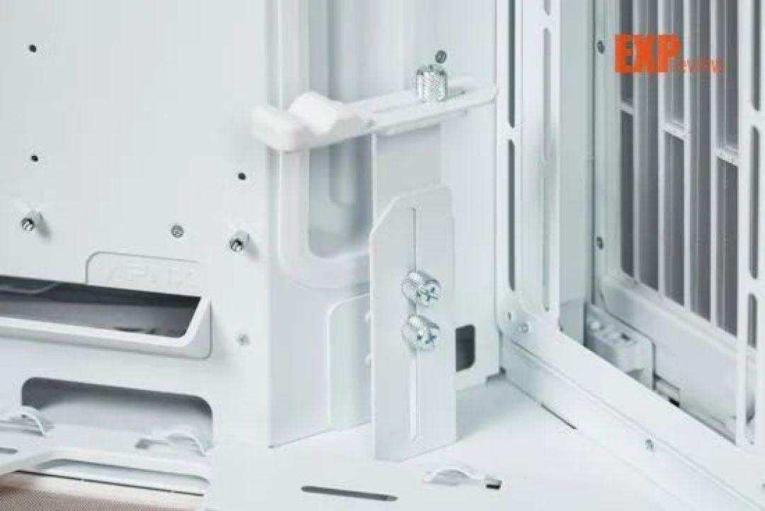 APNX V1中塔机箱评测:独特斜面进风格栅,强化散热型海景房