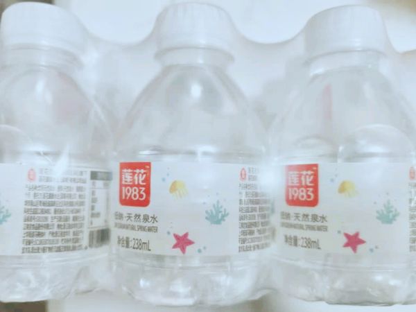 宝宝喝水也挑剔？莲花1983儿童水，让宝贝爱上喝水新体验✨
