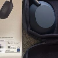 通勤娱乐神器！索尼WH-1000XM5耳机真香体验