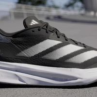 阿迪达斯ADIZERO SL2：超轻透气跑鞋