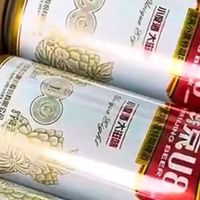 朋友小聚,燕京啤酒U8小度酒成了桌上的“香饽饽”