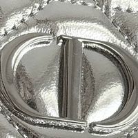 迪奥锁妆气垫：冷萃工艺打造干爽妆效