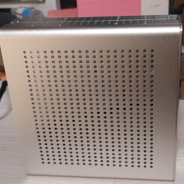 不是所有迷你主机都值得买——装机篇