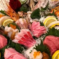 夏天的聚餐，多吃点海鲜吧，既满足味蕾，又不用担心会吃胖。