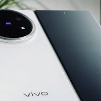 vivo XFold3：轻薄折叠屏体验