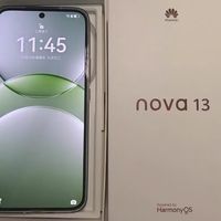 华为nova13对比nova12 Pro：一个直屏实用派，一个曲屏走精致路线