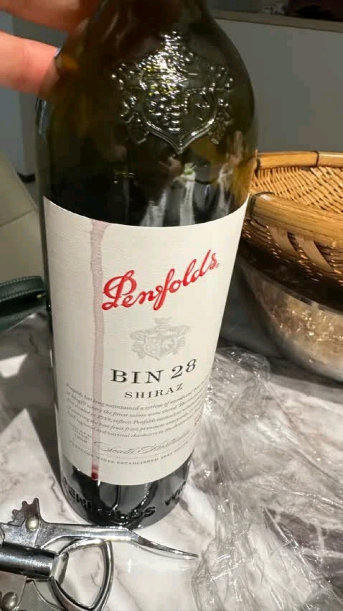 奔富红葡萄酒